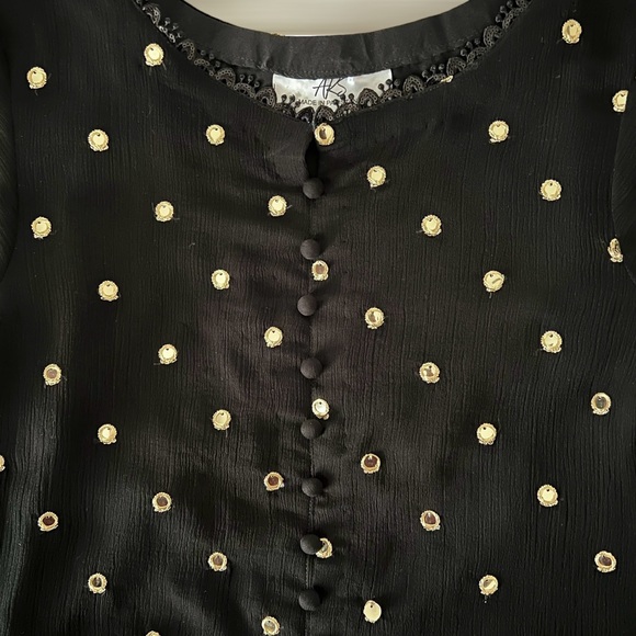 Pakistani dress, shalwar kameez, Black & Gold Mirror-Work Kurti with Silk Pant - Picture 10 of 11